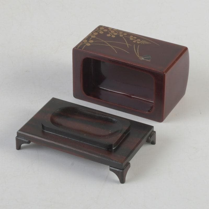 茶道具　田中宗凌作　溜塗　螺鈿装飾　萩に虫蒔絵　虫籠香合　共箱　V　9777