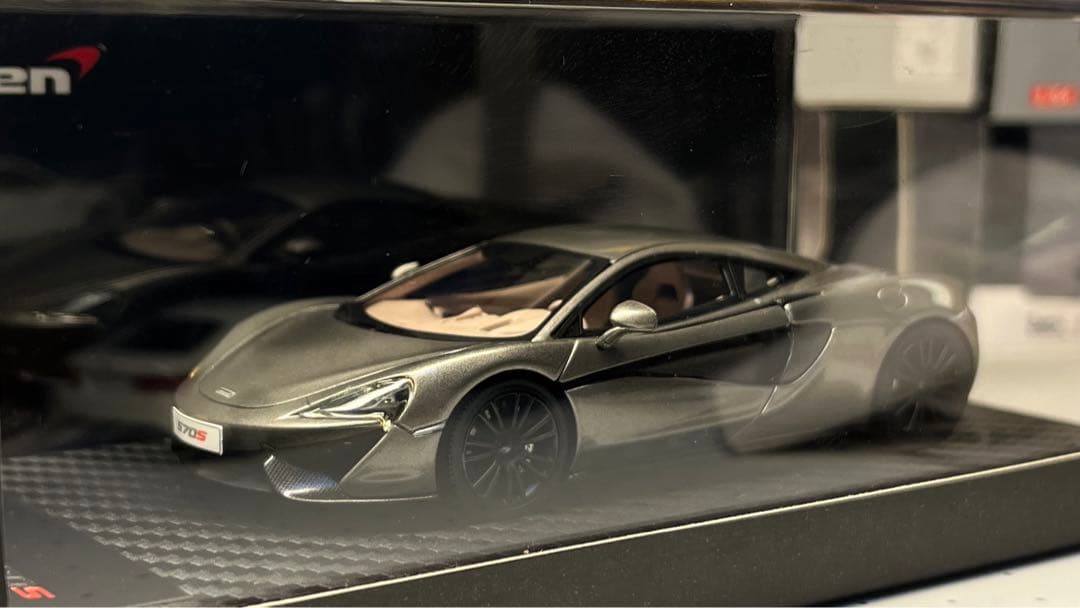 1/43 マクラーレン正規ディーラー限定品　570s