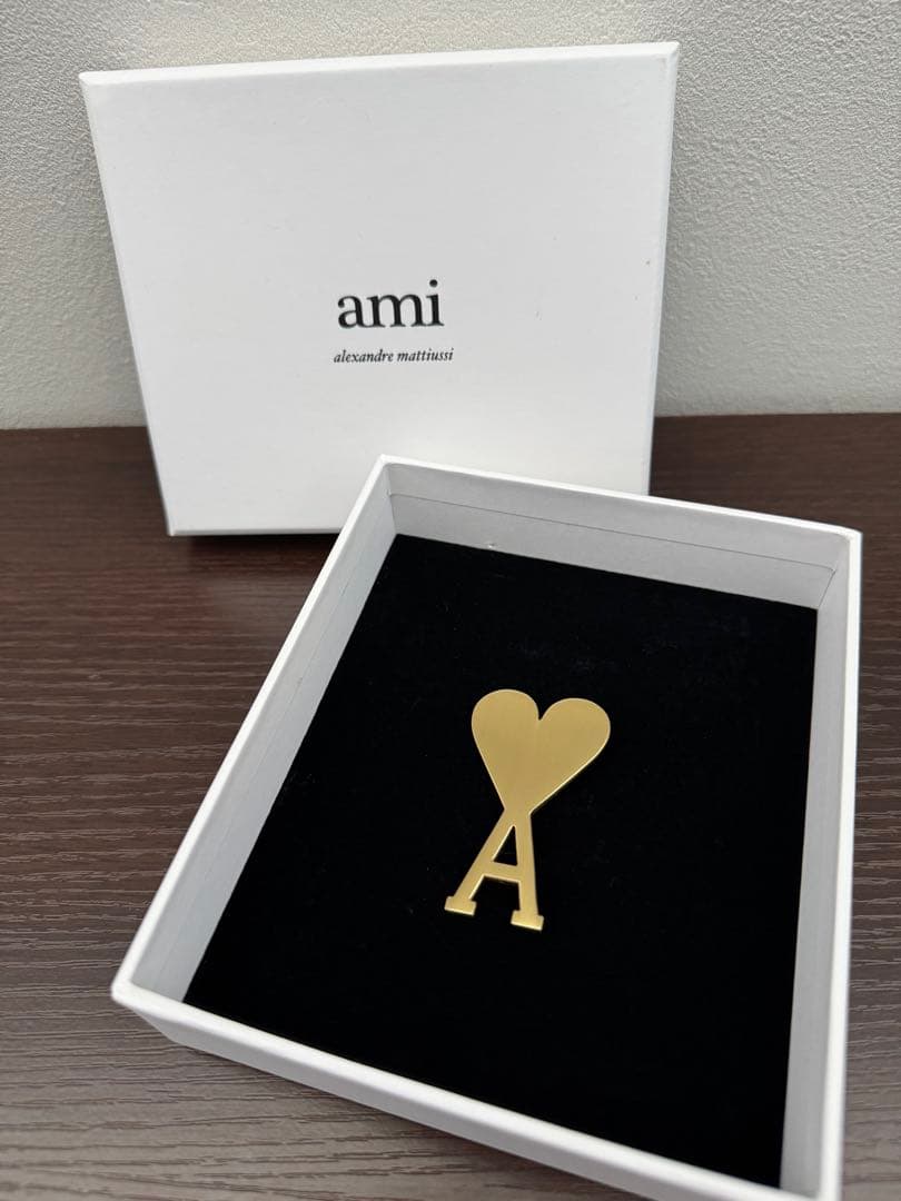 Ami Paris（アミパリス）★ブローチ