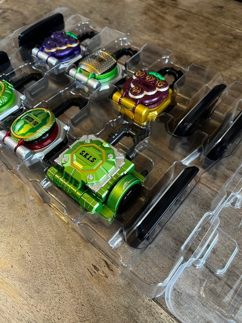 【美品・未使用】仮面ライダー鎧武 CSMロックシード 呉島セット