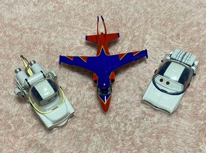 カーズ　ミニカー　ファルコンホーク　メーター　宇宙　3体セット　マテル　？