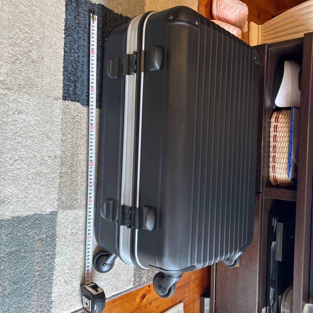 スーツケース、 72cm✖️29cm鍵付き