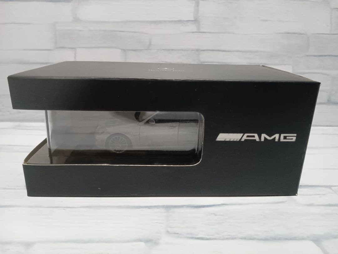 1/43 メルセデスベンツ　C63 AMG Cクラス　W204 ミニカー