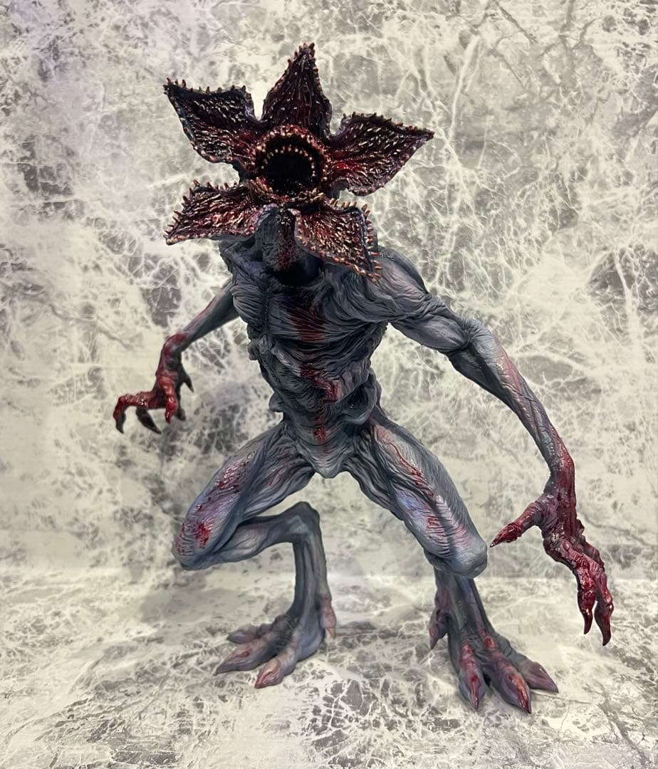 一番くじA賞 ストレンジャーシングス　 デモゴルゴン リペイント