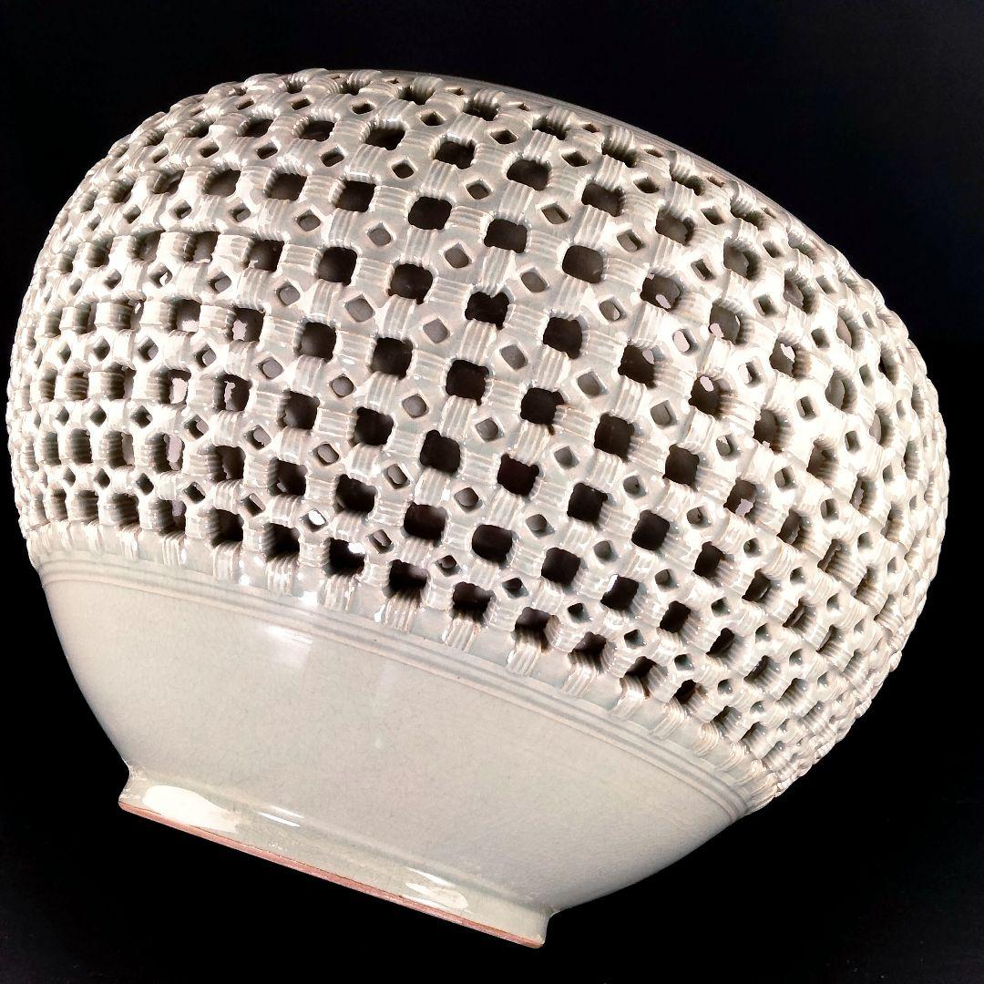 Y913 個展図録品 韓国人間文化財 青坡窯 李段九 高麗青磁二重透彫丸壷