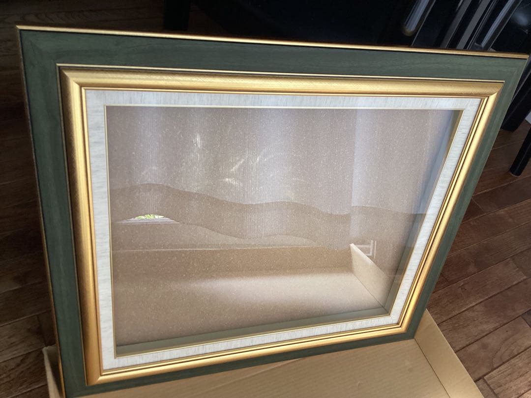 モスグリーンとゴールドの木製油彩額縁　サイズF8 箱付き　日本製　美品