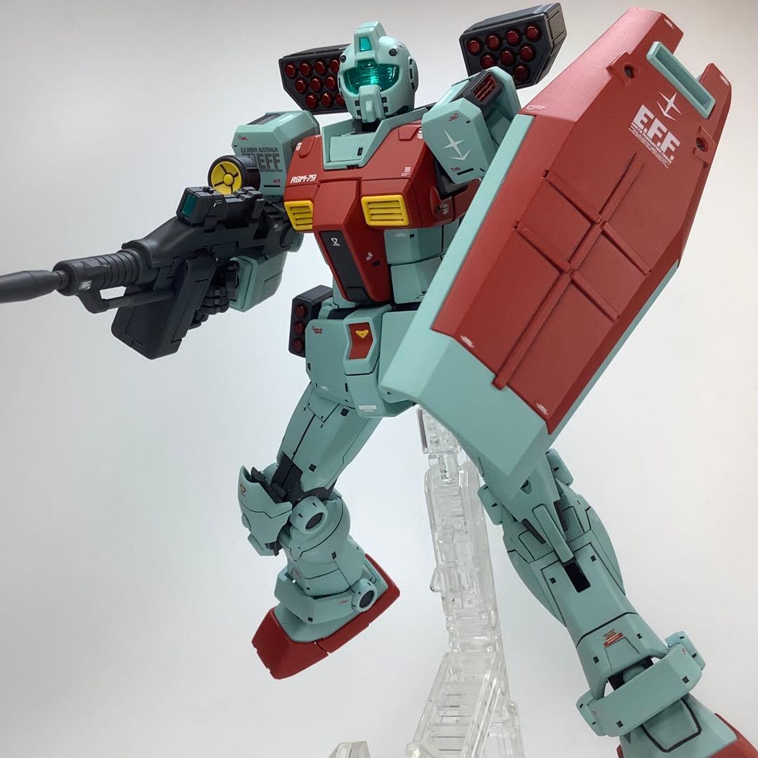 HG RGM-79 ジム【ショルダーキャノン装備/ミサイルポッド装備】