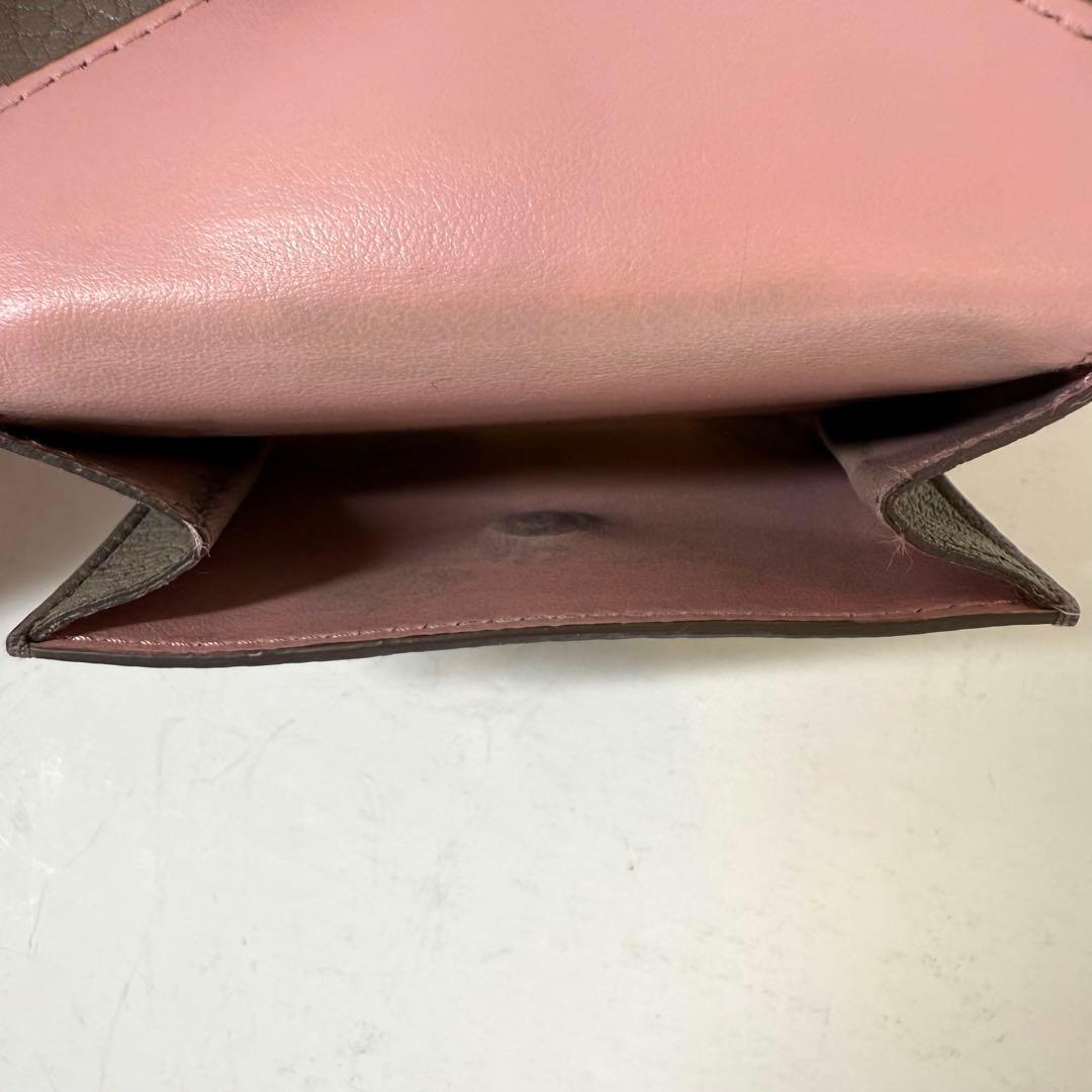 【ギャランティ完備】PRADA 3つ折り財布 グレージュ レザー