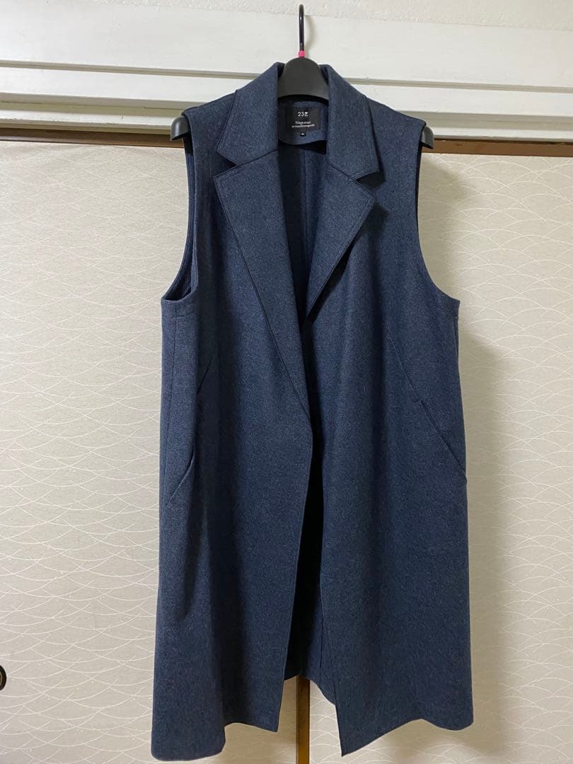 ダークグレー ジレ　ノースリーブジャケット