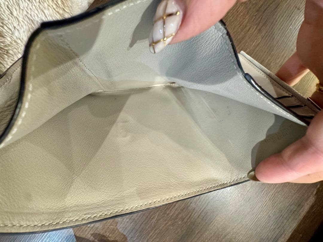 LOEWE 三つ折り財布 バーティカルウォレットスモールペールグリーン