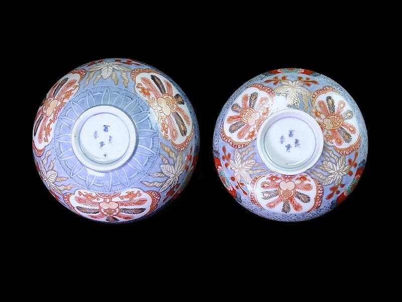 古伊万里　薄瑠璃　染錦　孔雀の図　大振蓋茶碗　F200AS-CTe