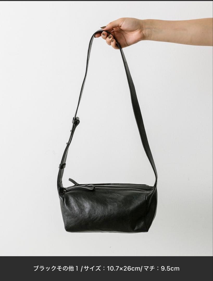 イア　パピヨネ　ear PAPILLONNER 本革　ボックスショルダーバッグ