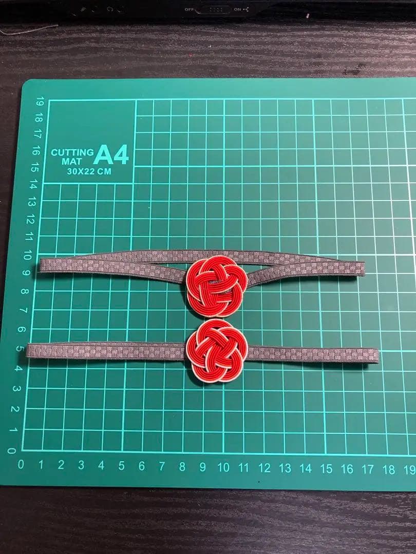 水引パーツ　meredithページ