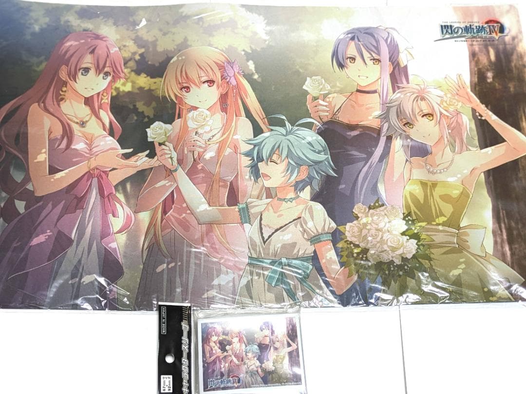 新品未開封 英雄伝説 閃の軌跡IV ラバーマット&スリーブ 旧VII組女性キャラ