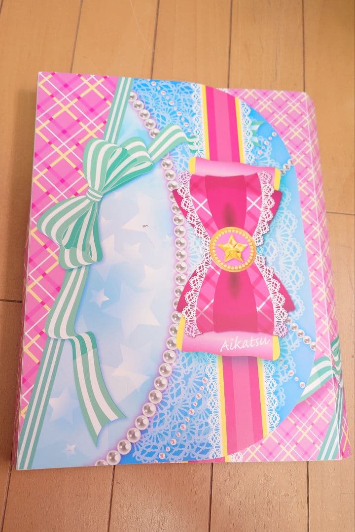 アイカツカードセットとバインダー、プリパラ