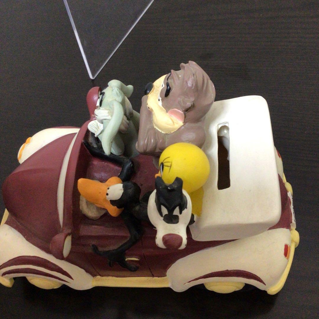 ルーニーテューンズ　キャラクター　貯金箱
