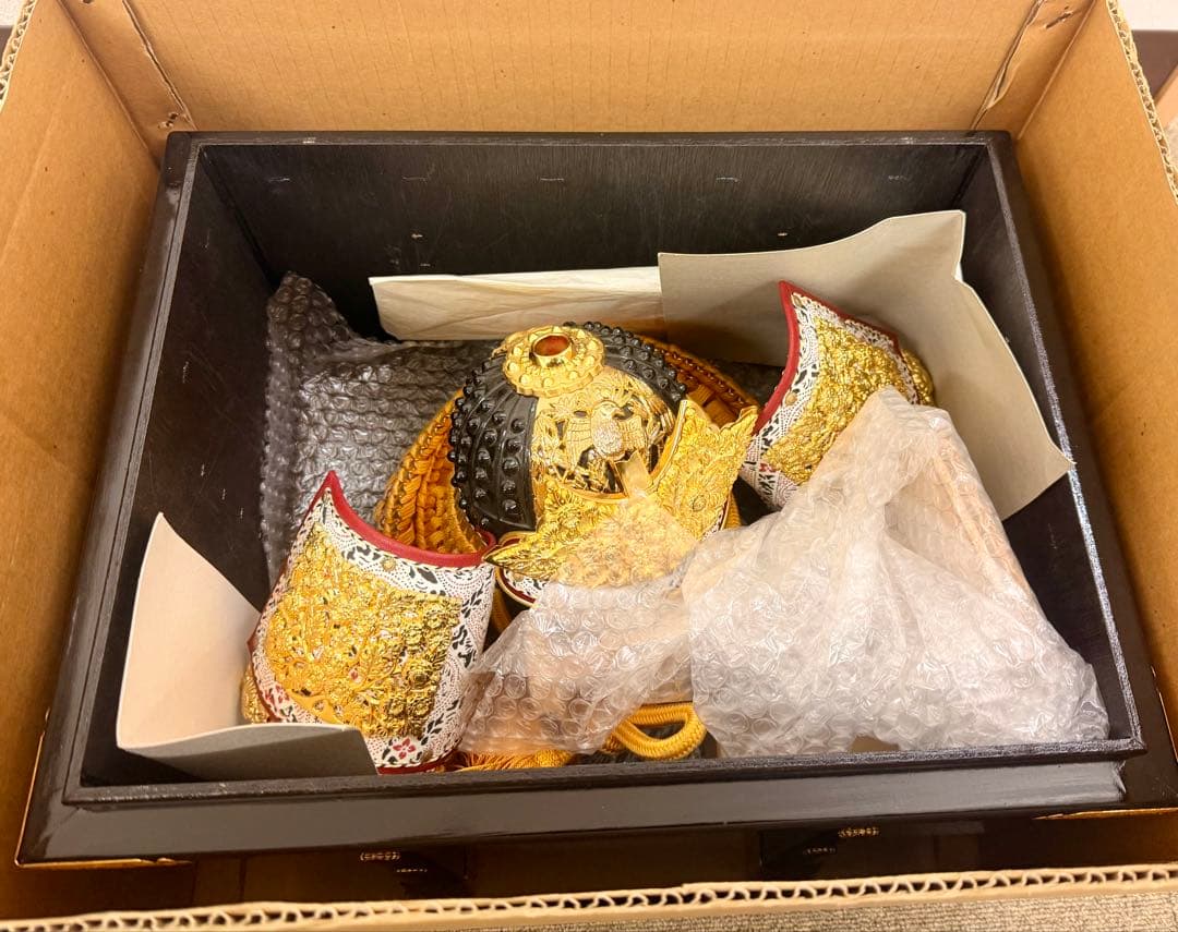 アンティーク ヴィンテージ 大鍬形之兜 五月人形 兜飾り大鼓装飾 金色 武具DD