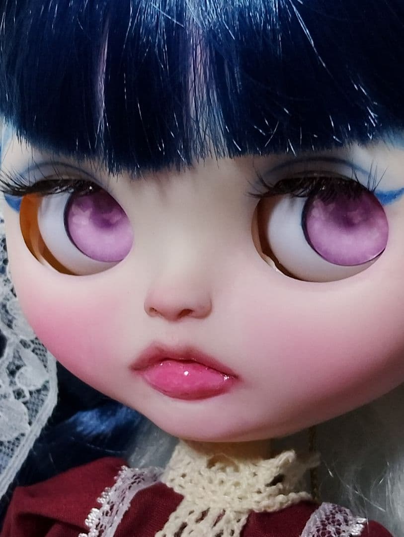 カスタムアイシードール 青髪の女の子 くびかしげ アウトフィット付き