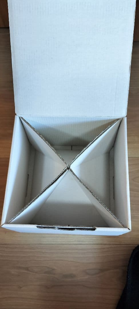 Naef ネフ社　チョープ CHEOP（青） 廃番品