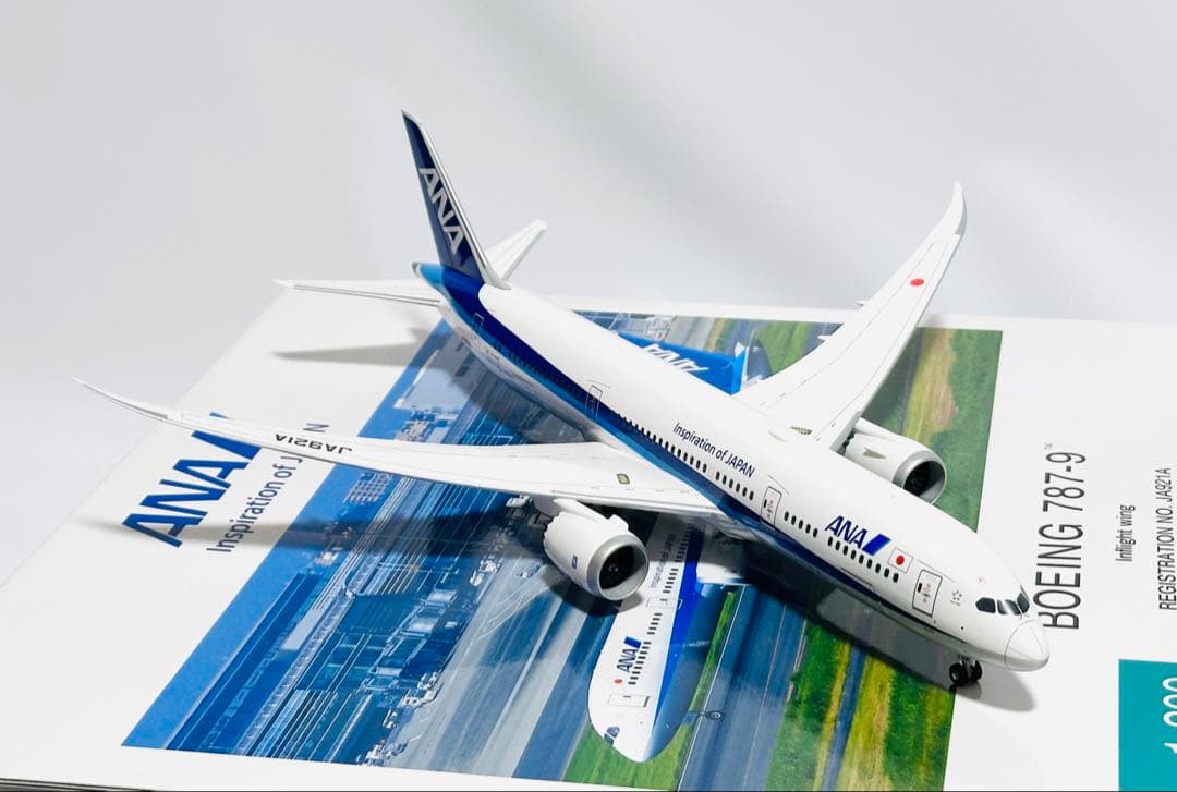 全日空商事 1/200 B787-9 inflight wing NH20168