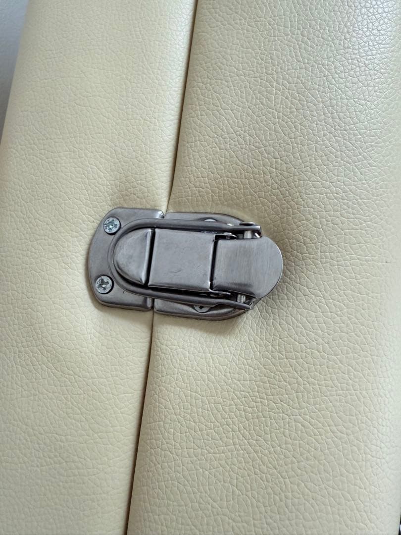 施術ベッド【手渡し9000円】エステ　マッサージ