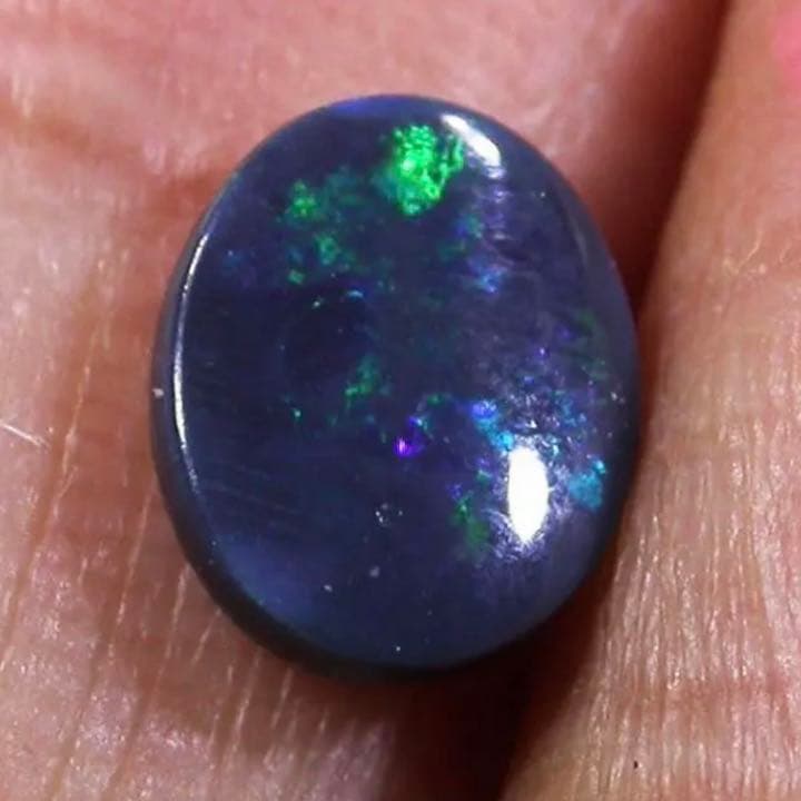 夜空みたいな0.75ctブラックオパール/ライトニングリッジ