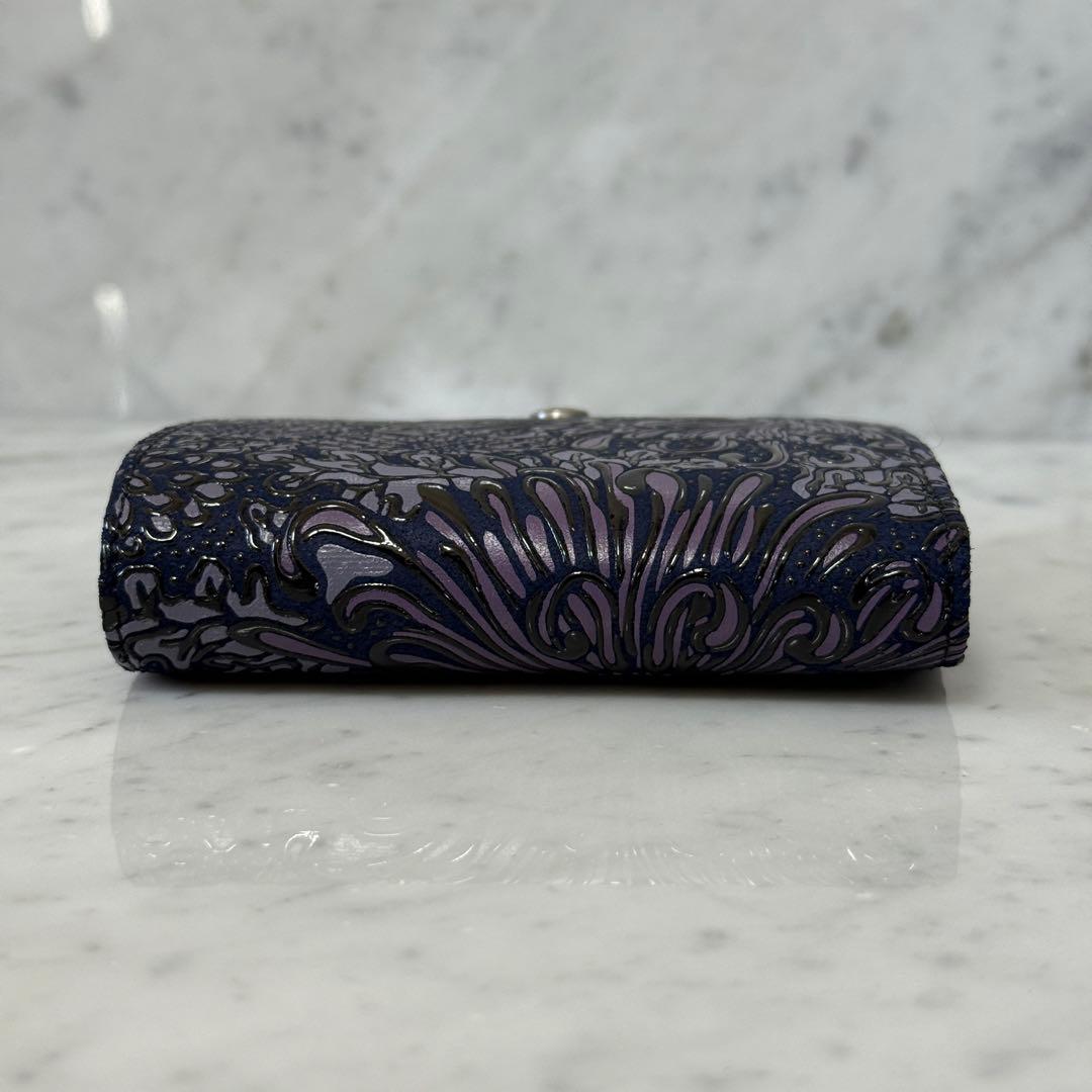 新品 未使用 印傳インデンヤ フロニティ 二つ折り財布 花柄 紫 パープル