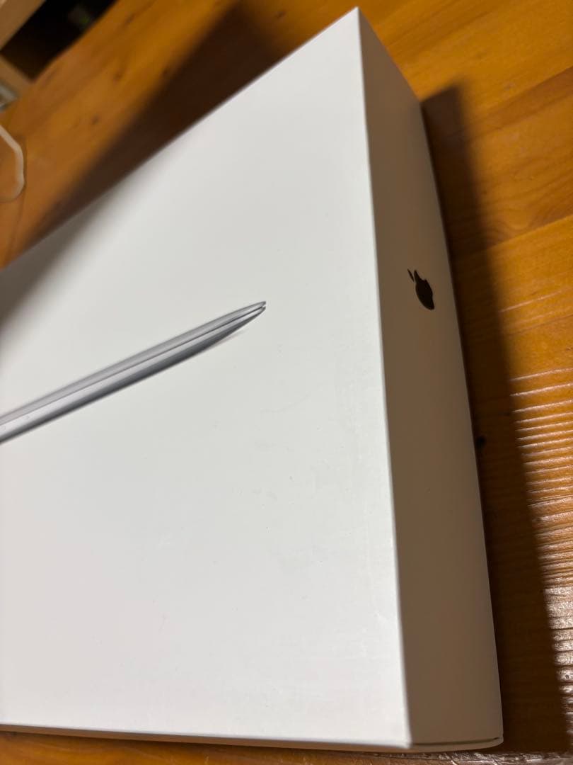 美品付属品完備MacBookAir 13インチCorei5 256GB