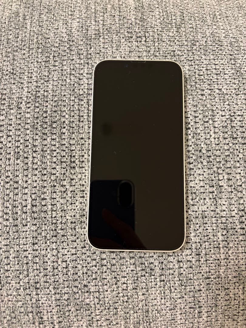 Apple iPhone 14 ホワイト 本体　充電コード、アダプター付