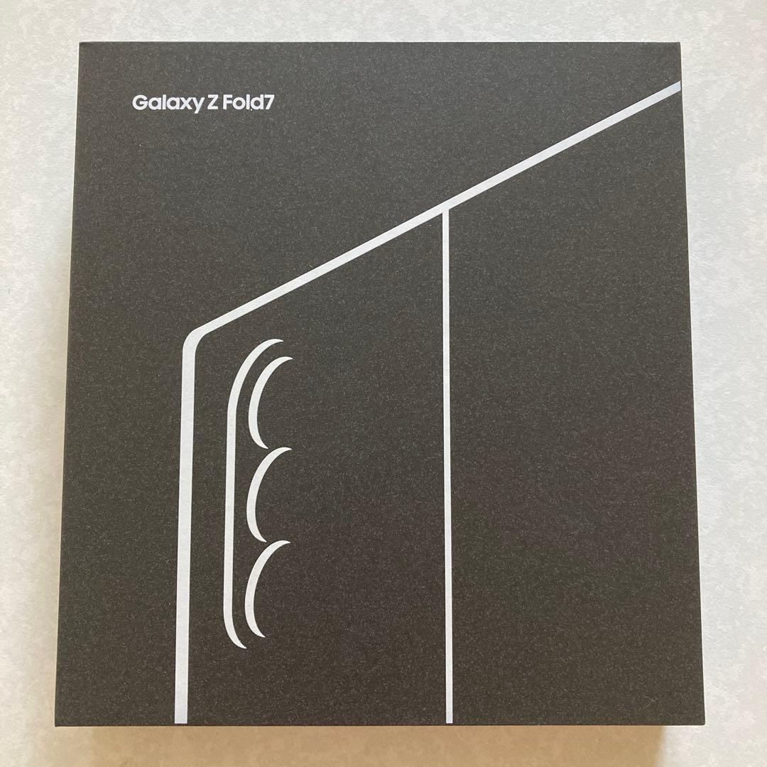 【国内】chiariGalaxy Z Fold 7 256GB 新品未使用