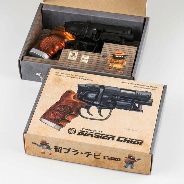 【未使用】留之助ブラスター・チビ レジン製無可動モデル組立キット スタンド付き