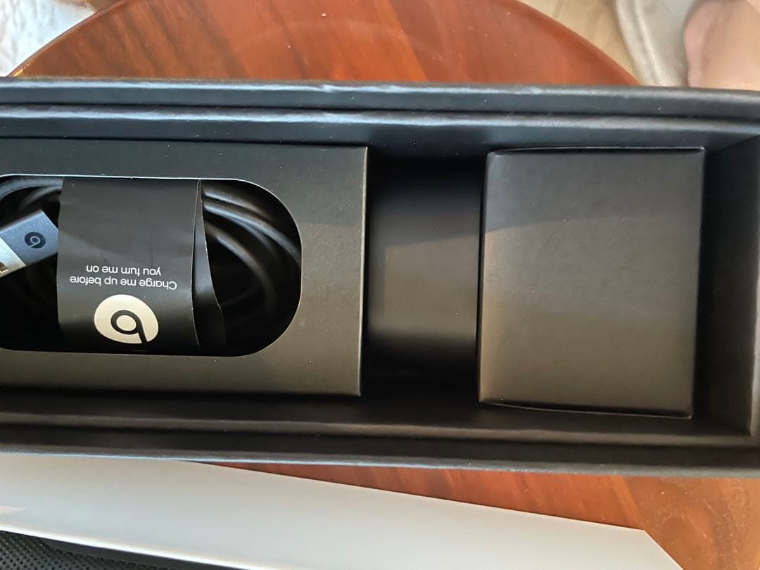 Beats pill+ ポータブルスピーカー ブラック