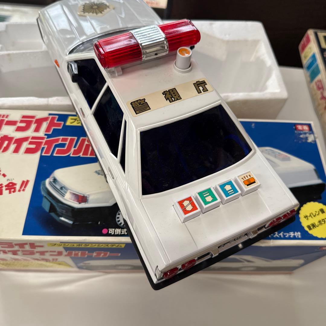 スカイラインパトカー ミニカー