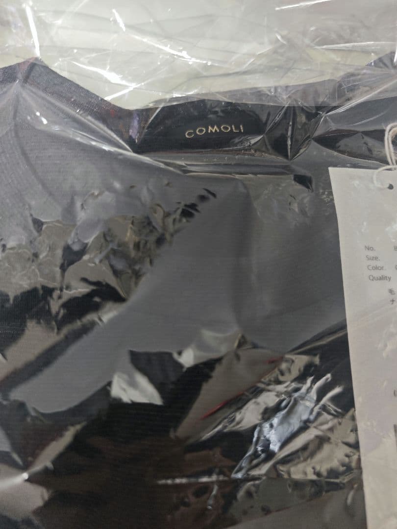 COMOLI ブラック ウールメッシュノースリーブタンクトップ