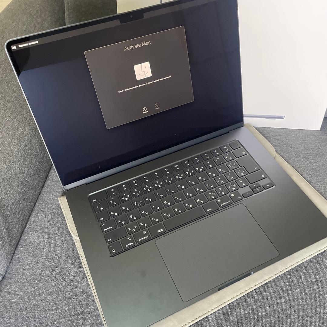 MacBook Air 15インチ　8GB 256GB 未使用に近い