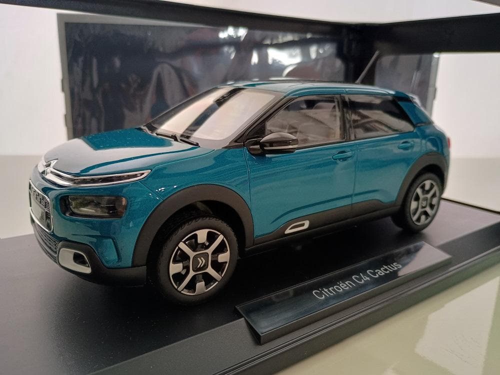 ノレブ シトロエン Citroen C4 カクタス 2018 1/18