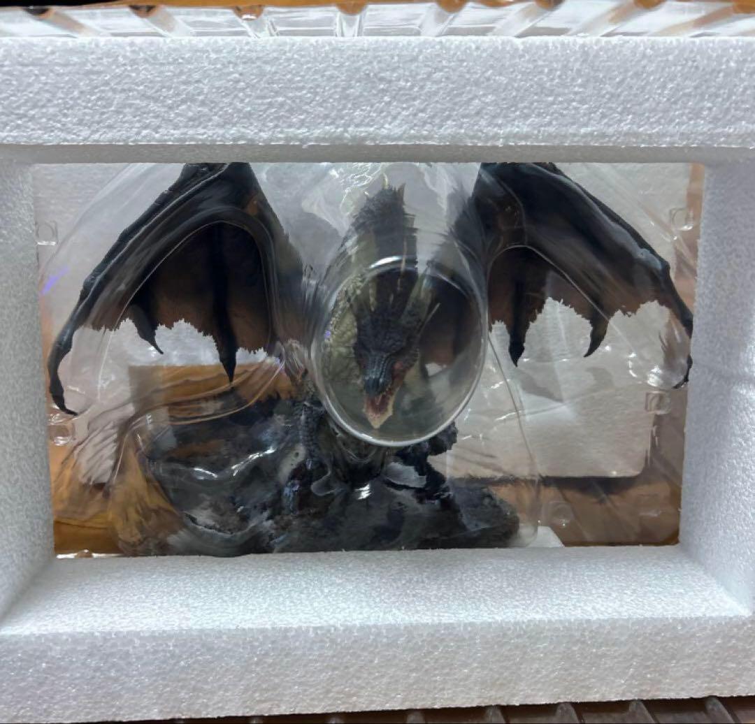 モンスターハンター クリエイターズモデル 黒龍 ミラボレアス フィギュア