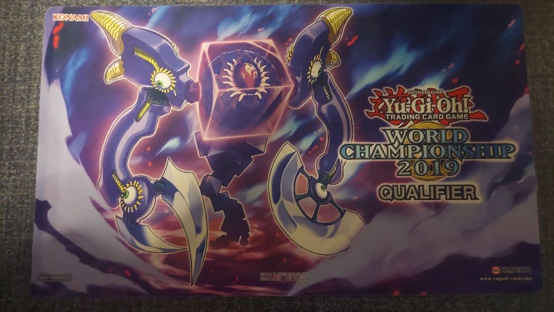 遊戯王 暗黒方界神クリムゾンノヴァ 韓国 プレイマット
