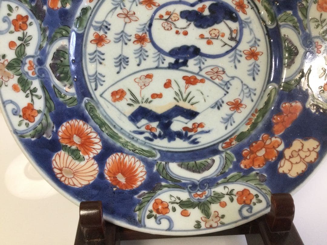 古伊万里焼 錦絵皿 時代物 江戸期 皿立て付 飾り皿 骨董 M