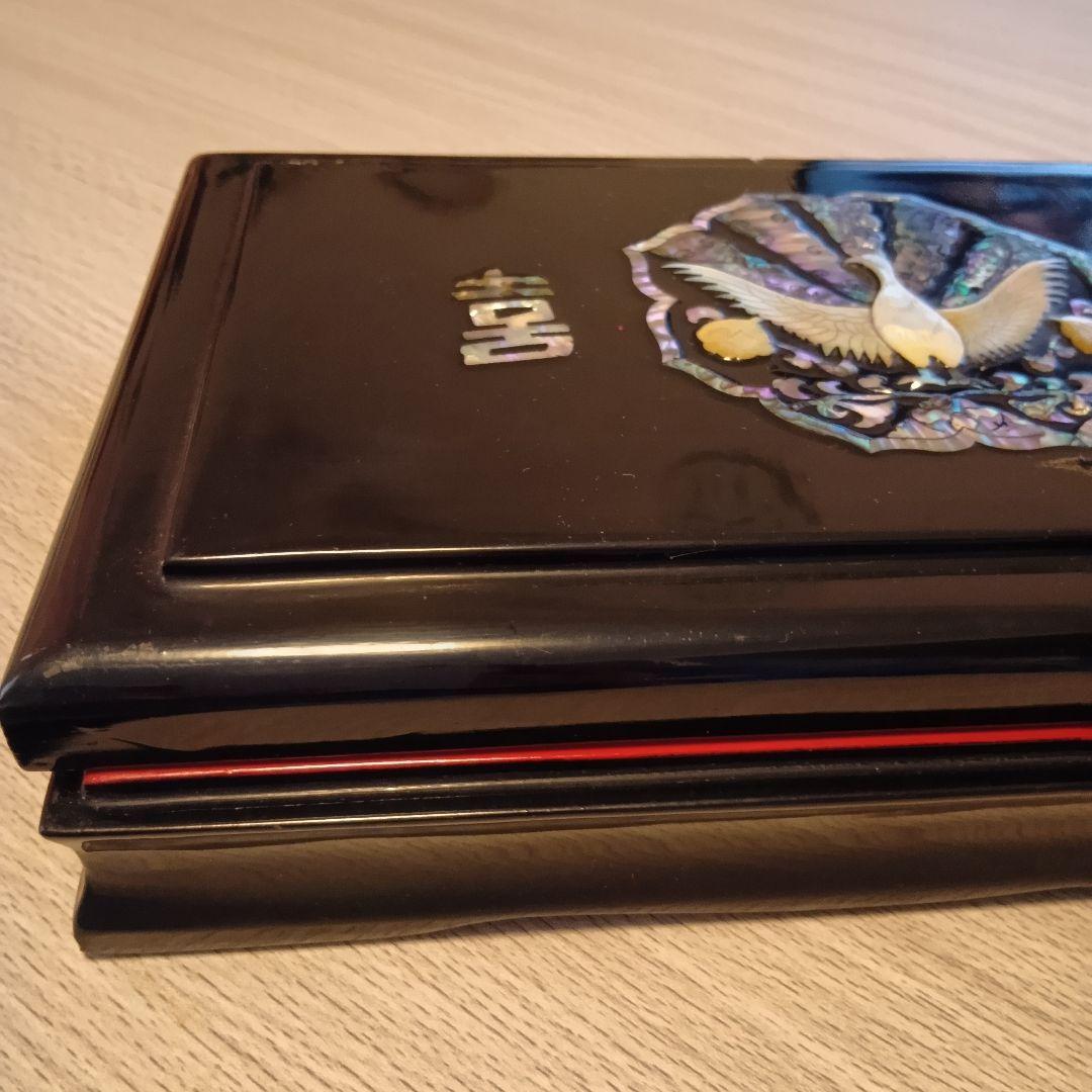 韓国美術 ☆螺鈿細工 ☆灰皿セット☆ 黒塗 ☆孔雀図 ☆古玩 骨董