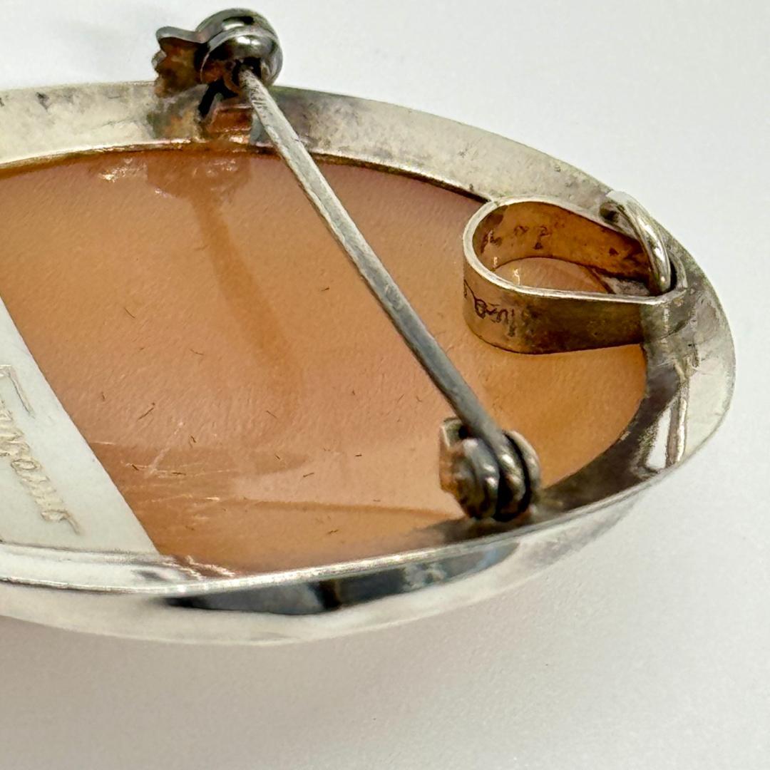 Salvatore Ferragamo フェラガモ ブローチ カメオ 925