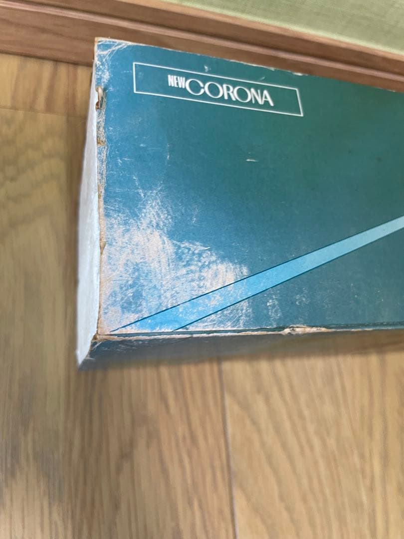 美品トヨタ コロナ メタル製 ゴールド　シガレットケース　ノベルティ　1973