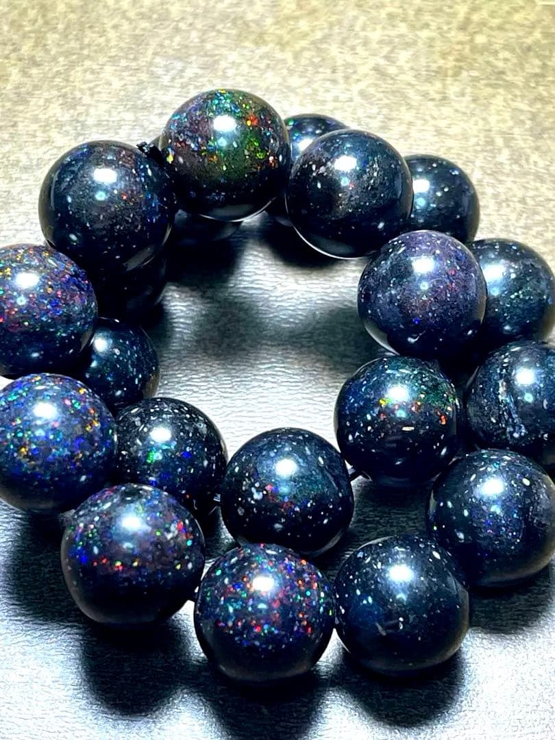 【新入荷】超高品質　ブラックマトリックスオパールブレス9.7㎜（新品未使用）虹色