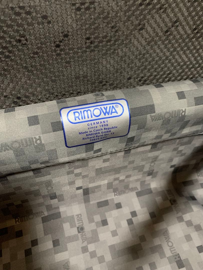 新品未使用　リモワ RIMOWA キャリーバッグ サルサ ハンドケース 23L