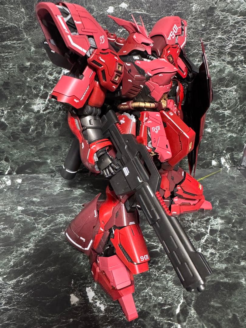 逆襲のシャア　MG サザビーverKA 塗装完成品　ガンプラ　プラモデル