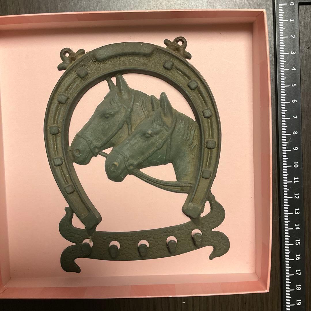 ヴィンテージの馬蹄（horseshoe）型壁掛け