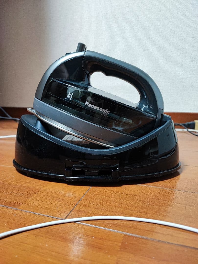 パナソニック コードレススチームWヘッドアイロン NI-WL707-H
