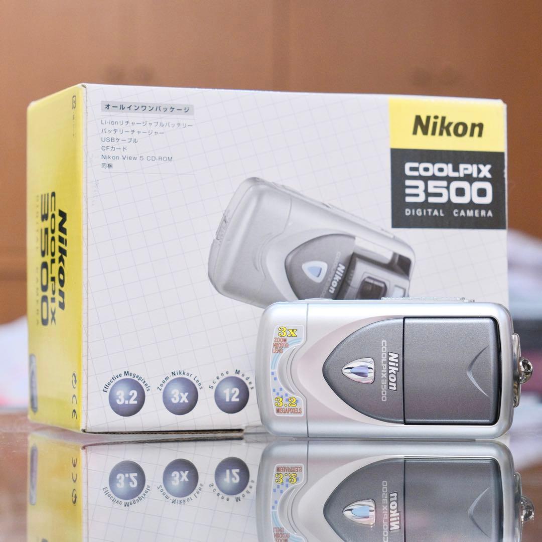 極美品 名機 動作品 平成レトロ Nikon COOLPIX E3500 自撮り
