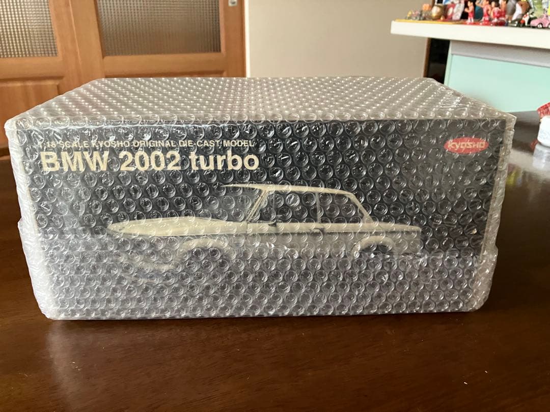 KYOSHO 1/18 BMW 2002turbo （White)絶版稀少モデル