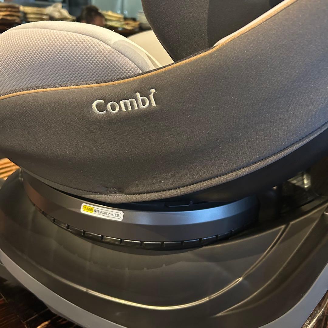 【極美品】 Combi クルムーヴ スマート ISOFIX エッグショック